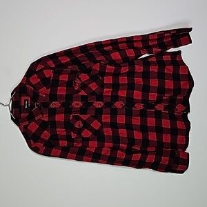 Bluenotes XL red and black plaid long sleeve button down shirt